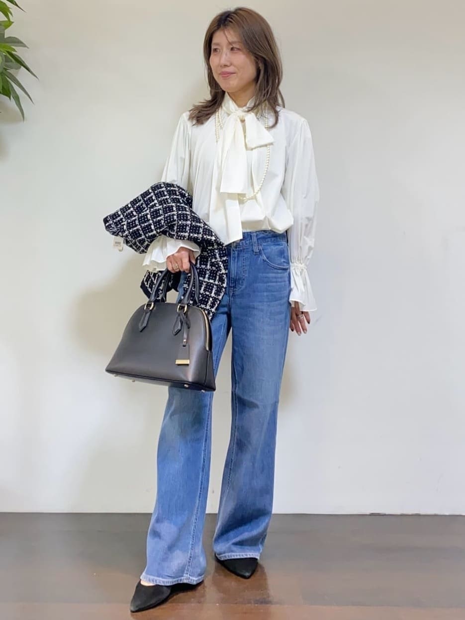tomoさんの「UNTITLED｜◆【セレモニー/華やか】2WAYボウタイブラウス」を使ったコーディネート
