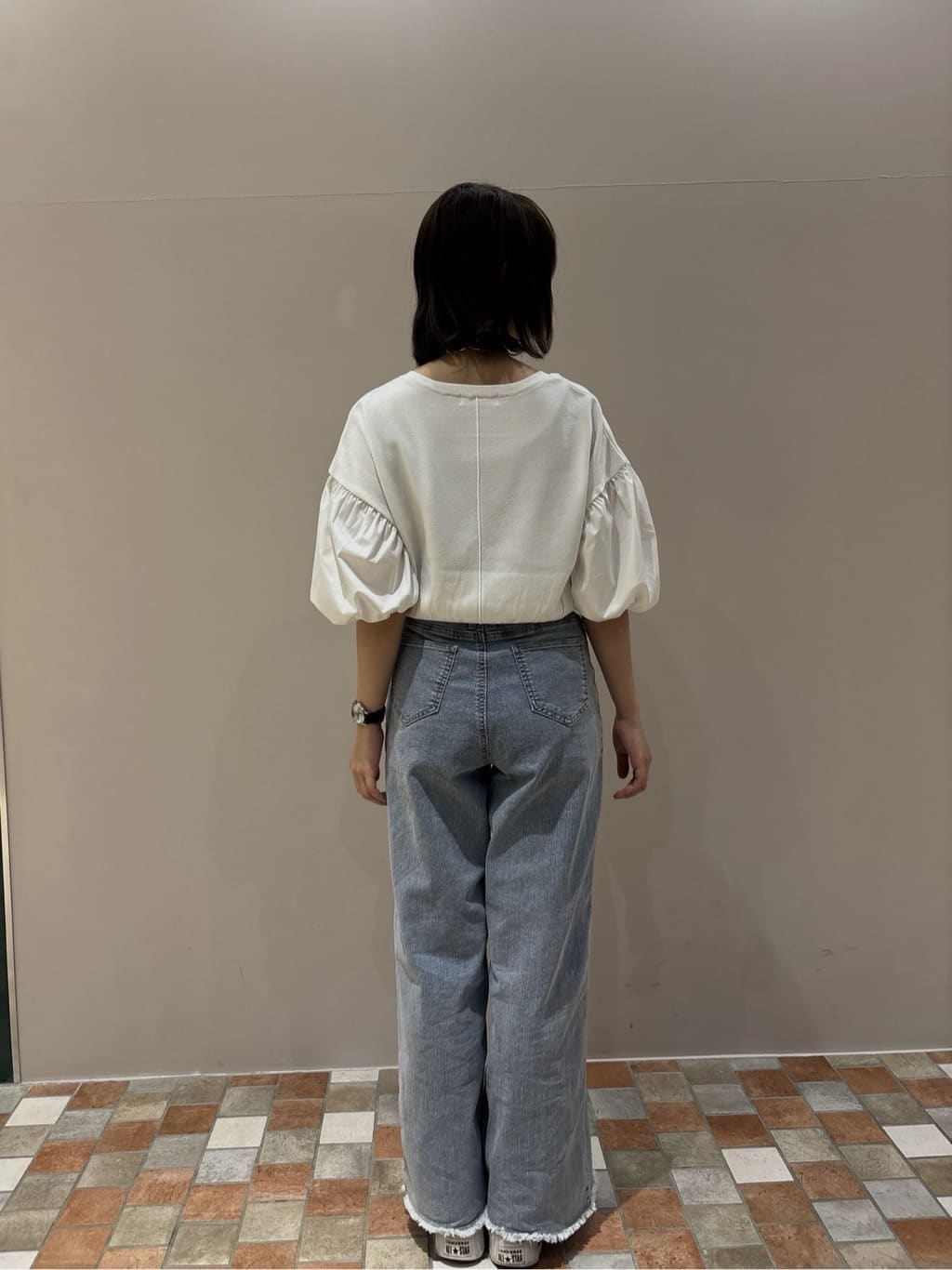 みゆさんの「INDIVI｜ドッキングパフスリーブニット」を使ったコーディネート