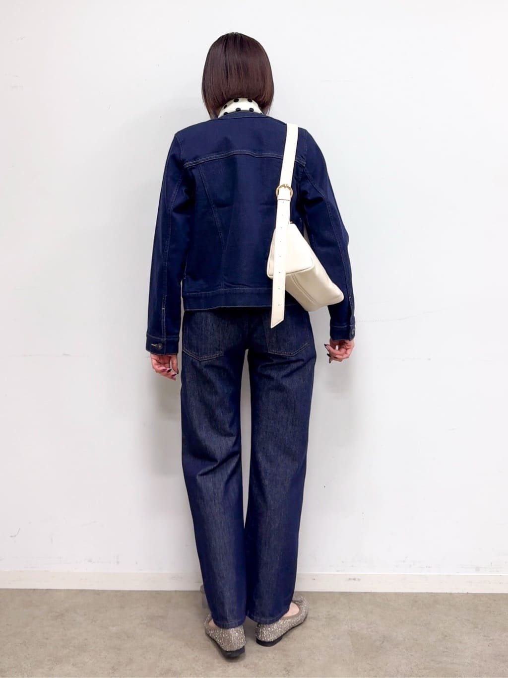 𝐜𝐡𝐢𝐤𝐚さんの「SHOO･LA･RUE｜【SHOO・LA・RUE DENIM/S-LL/高レビュー】大人のための ノーカラーデニムジャケット」を使ったコーディネート