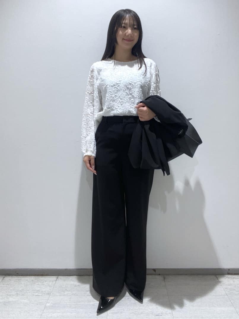 meiさんの「INDIVI｜【通勤スーツ／洗える】ストレッチカラーレスジャケット」を使ったコーディネート