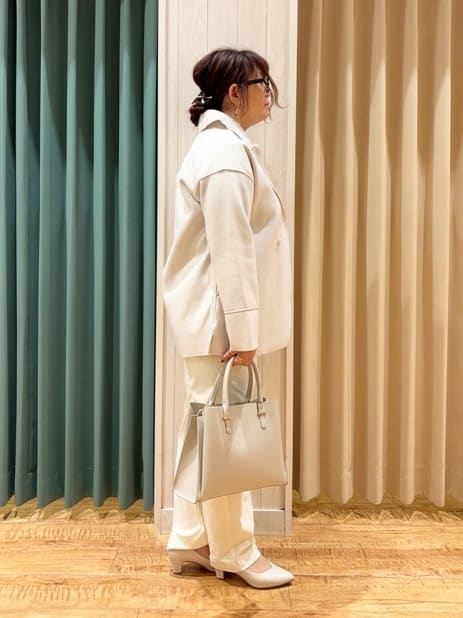 タガさんの「SHOO･LA･RUE｜【毛玉になりにくい/洗濯機可/S-LL】お袖パールの上品ニット」を使ったコーディネート