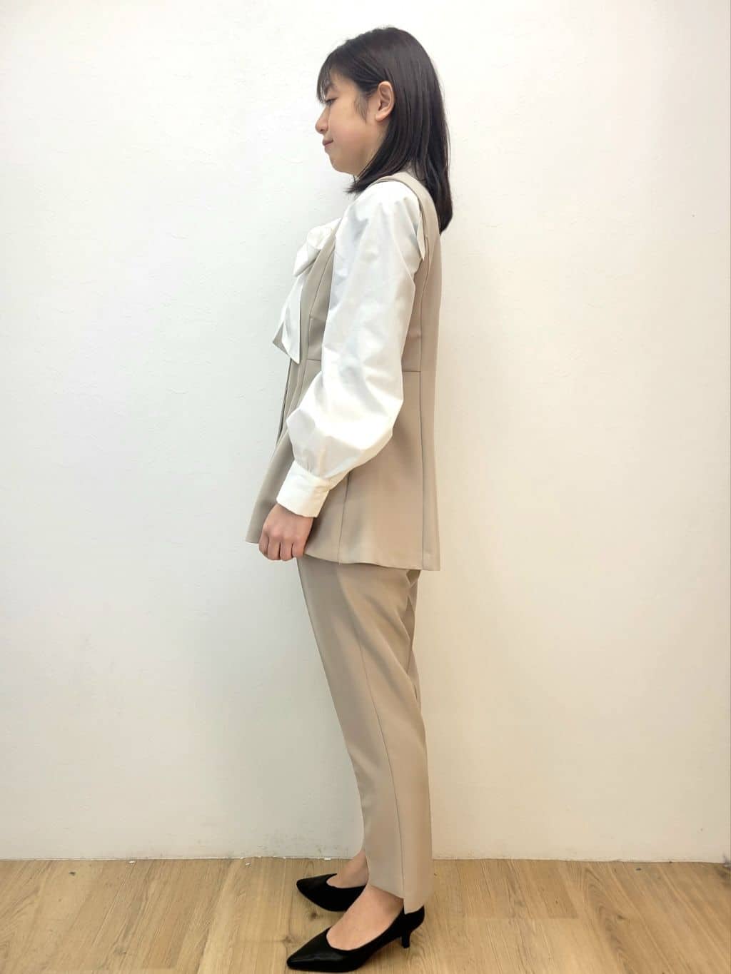 LISAさんの「OPAQUE.CLIP｜ペプラムジレ／セットアップ対応可【洗濯機OK】」を使ったコーディネート