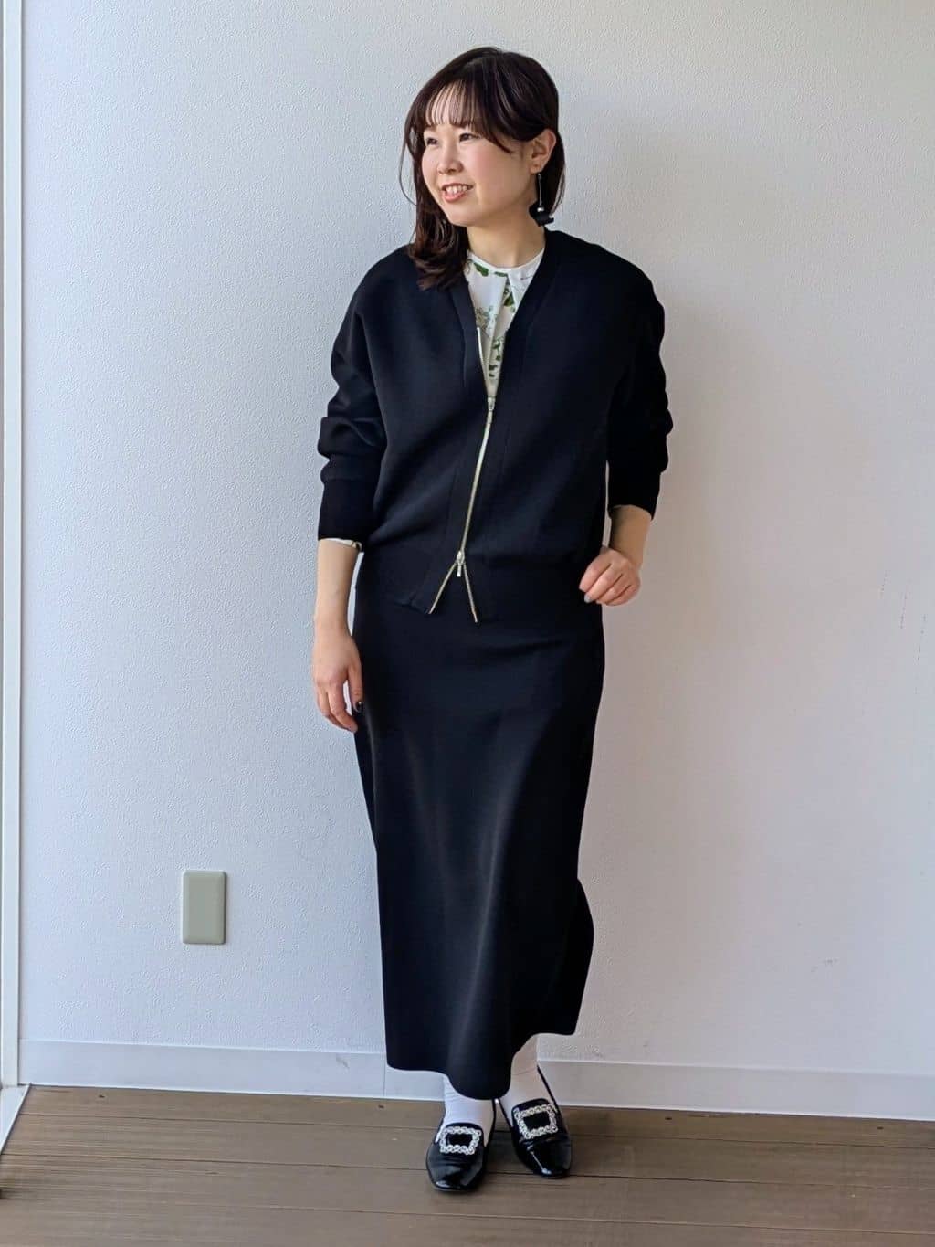 なみきさんの「UNTITLED｜◆【軽羽織り/セットアップ可】ジップアップニットカーディガン」を使ったコーディネート