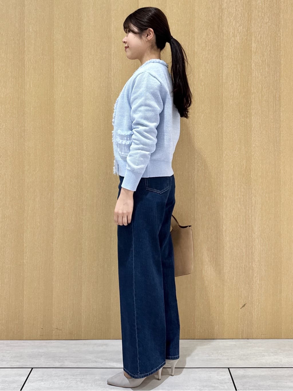 nanaさんの「UNTITLED｜【透けにくい/ウエストイン見え】タックブラウス」を使ったコーディネート