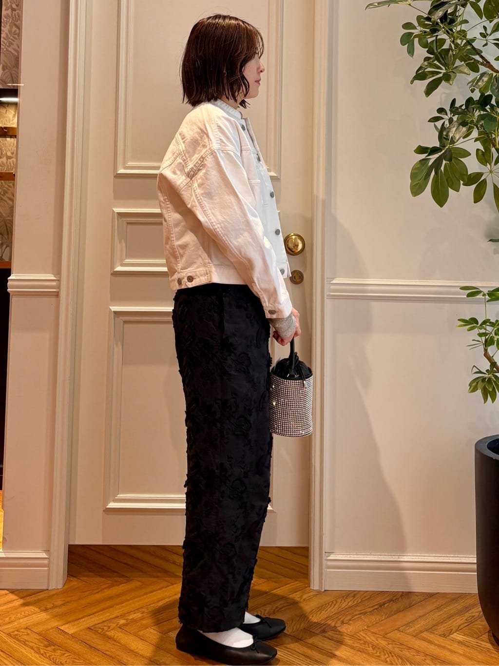 nakaoさんの「DRESSTERIOR｜【ウォッシャブル】バンドカラー ホワイトＧジャン」を使ったコーディネート