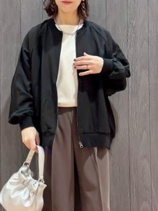 meiさんの「SHOO･LA･RUE｜【洗濯機可/S-LL】さらっと快適　麻調ゆるリブブルゾン」を使ったコーディネート