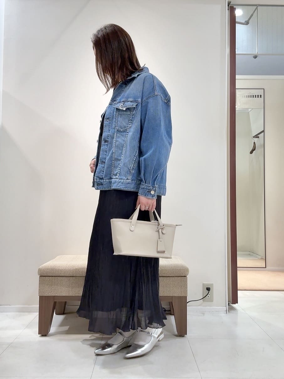 YUIさんの「UNTITLED｜◆【アンサンブル可/洗える】クルーネックニットカーディガン」を使ったコーディネート