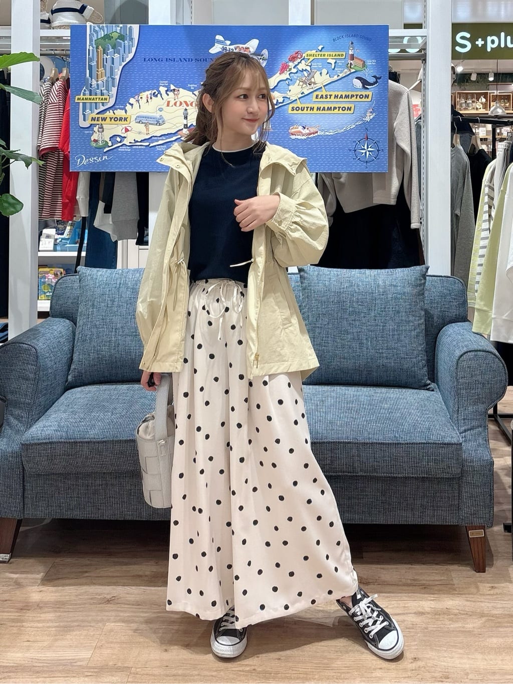 yuinaさんの「Dessin｜【撥水・洗える】フーデッドライトブルゾン」を使ったコーディネート