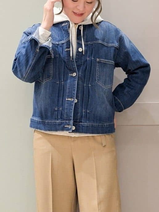 kuwawaさんの「grove｜着心地軽やか、動きやすいストレッチデニムジャケット」を使ったコーディネート