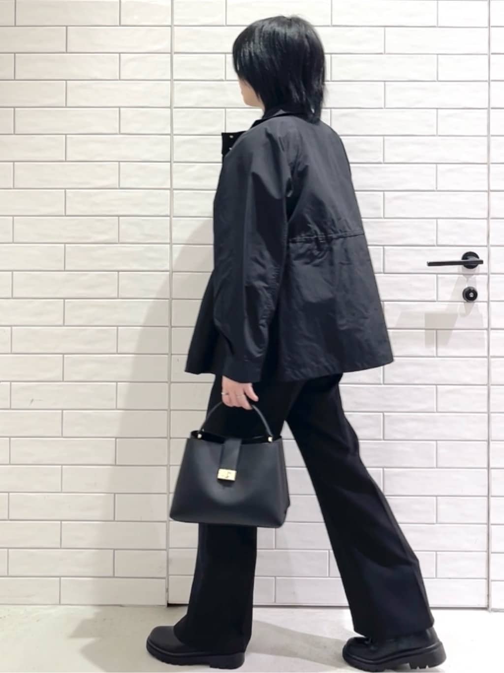 しおりさんの「OPAQUE.CLIP｜撥水スタンドZIPブルゾン【洗濯機OK／UVケア／花粉対応】」を使ったコーディネート