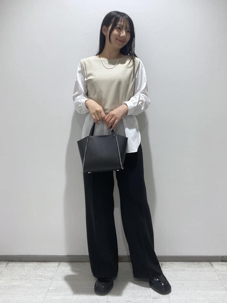 meiさんの「INDIVI｜【洗える／UVケア】レイヤード風デザイントップス」を使ったコーディネート