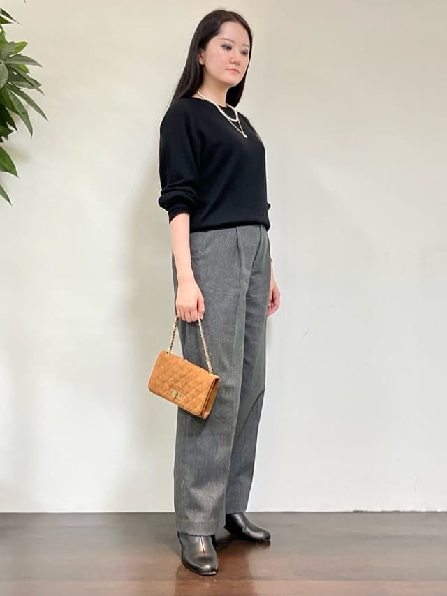 カレンさんの「UNTITLED｜【8色展開／コンパクト丈】レーヨン混 コクーンニット」を使ったコーディネート