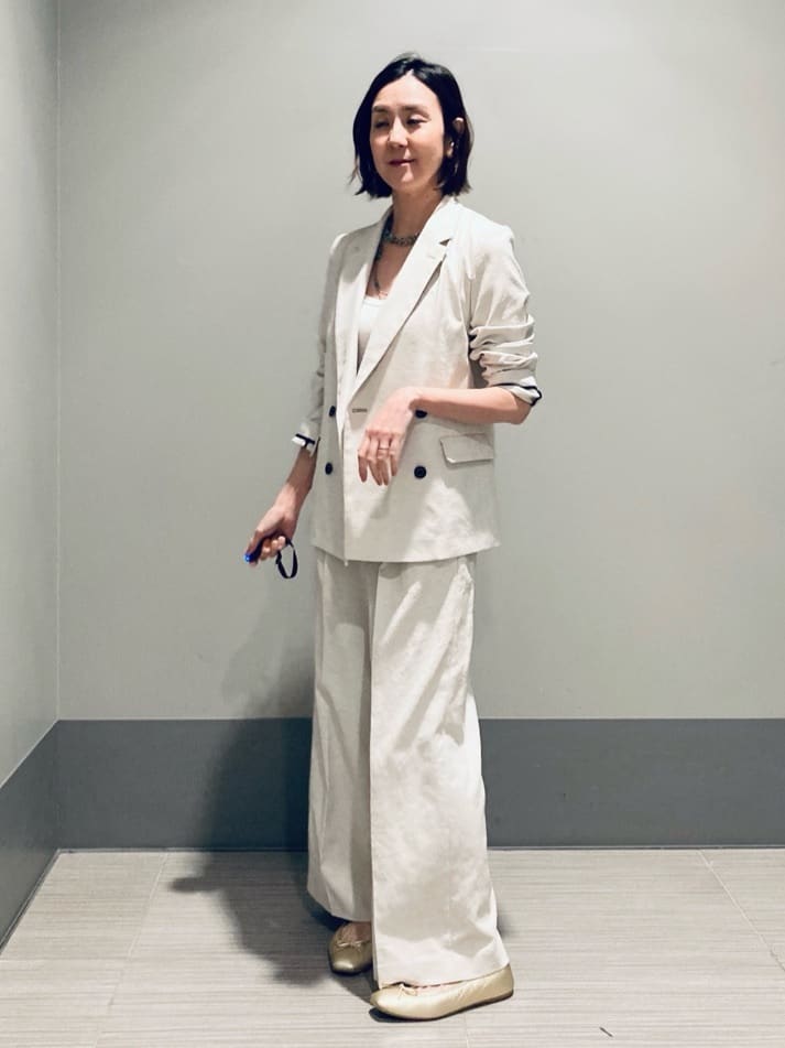 Furuさんの「DRESSTERIOR｜【セットアップ可/吸水速乾/ウォッシャブル】リネンブレンドオックスダブルジャケット」を使ったコーディネート