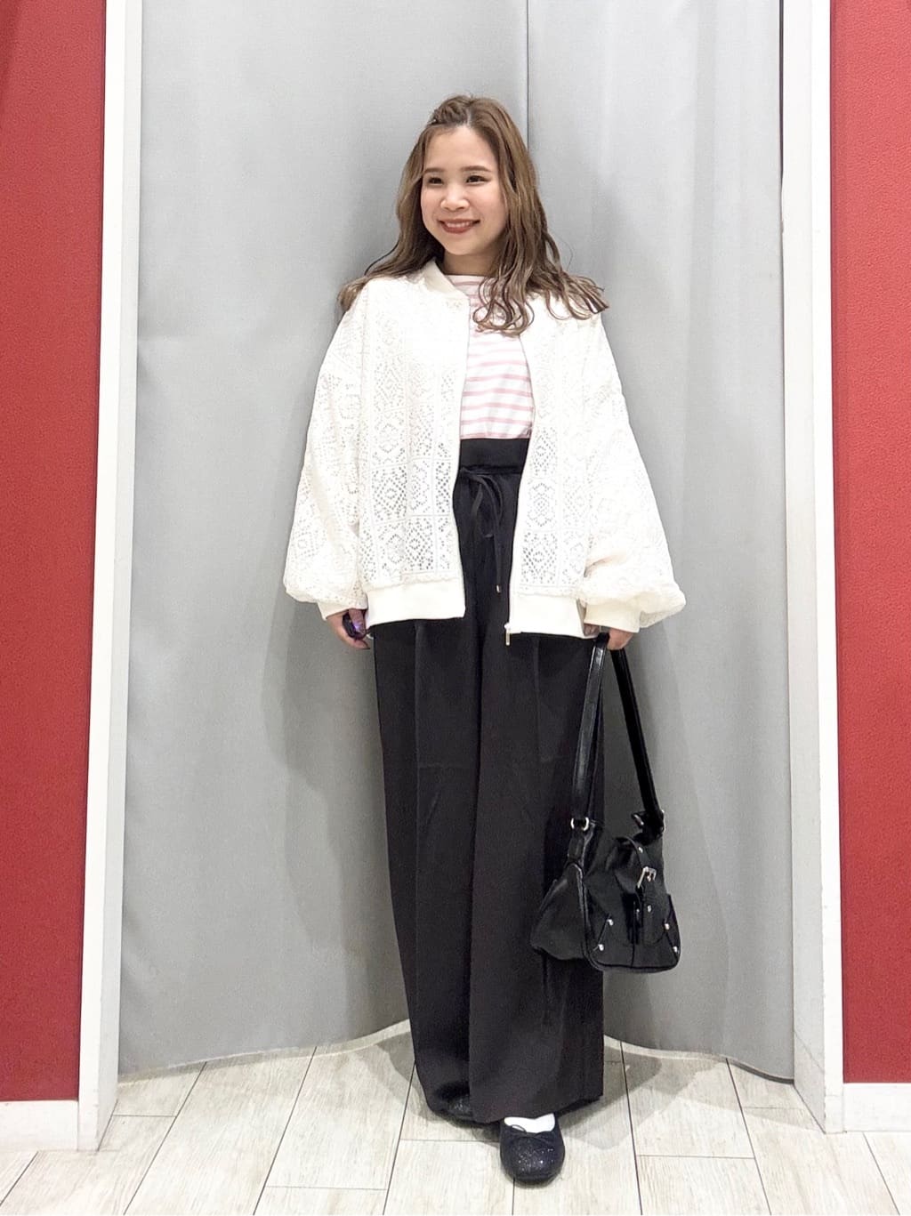 shioさんの「SHOO･LA･RUE｜【SHOO・LA・RUE DENIM】羽織るだけでこなれる　オーバーサイズデニムジャケット」を使ったコーディネート