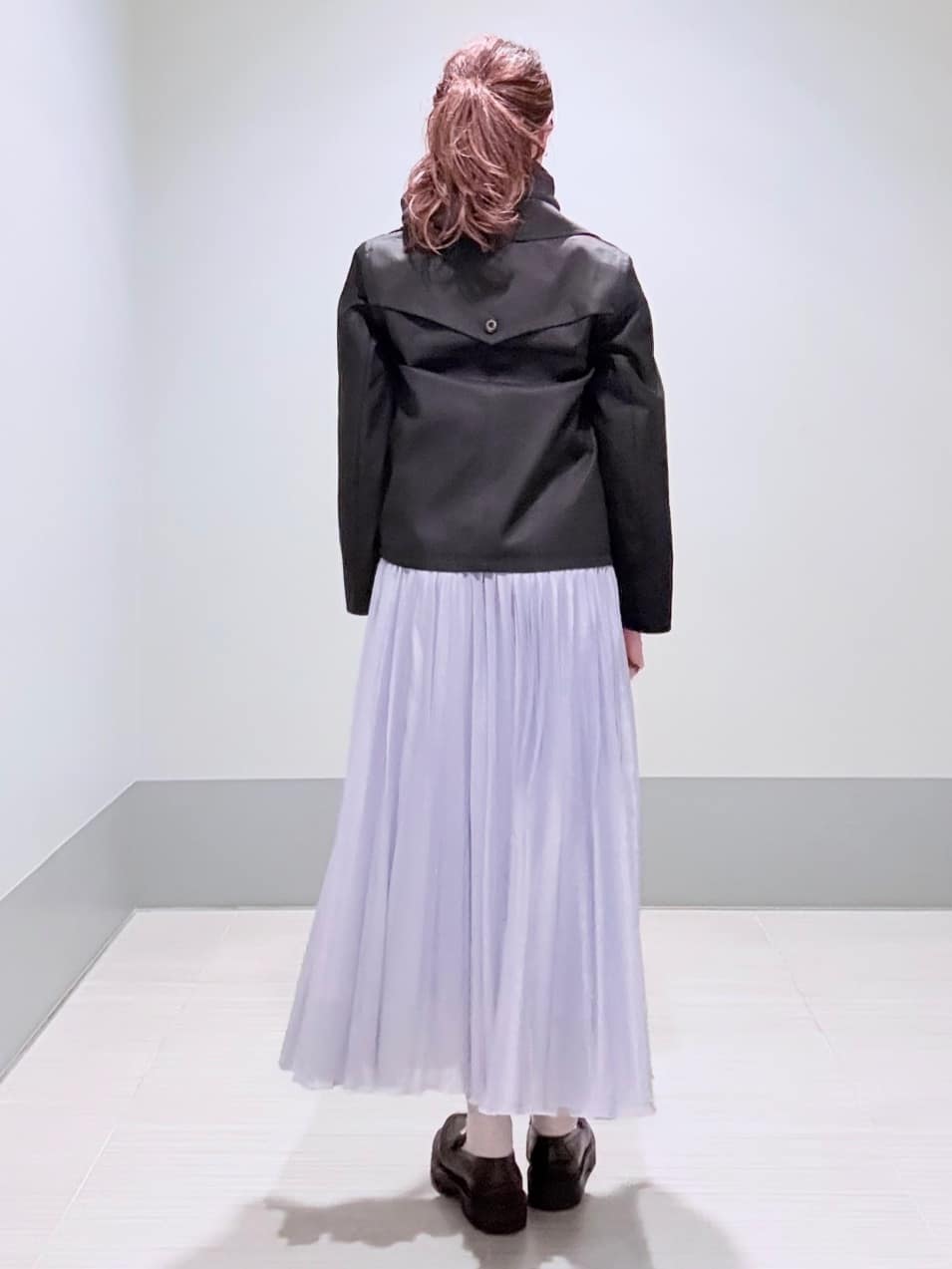 Yamaさんの「DRESSTERIOR｜【ウォッシャブル/撥水素材】Aラインショートトレンチジャケット」を使ったコーディネート