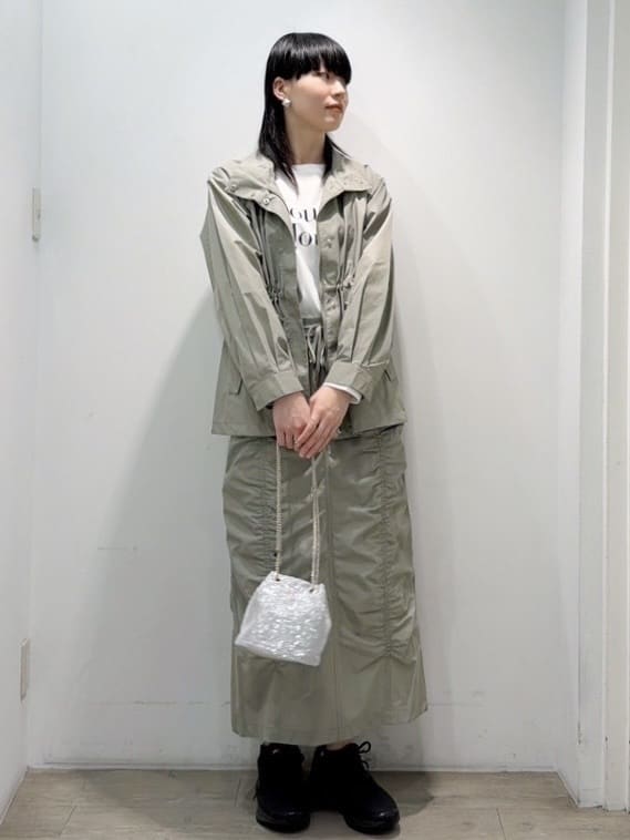 くっしーさんの「OPAQUE.CLIP｜撥水スタンドZIPブルゾン【洗濯機OK／UVケア／花粉対応】」を使ったコーディネート