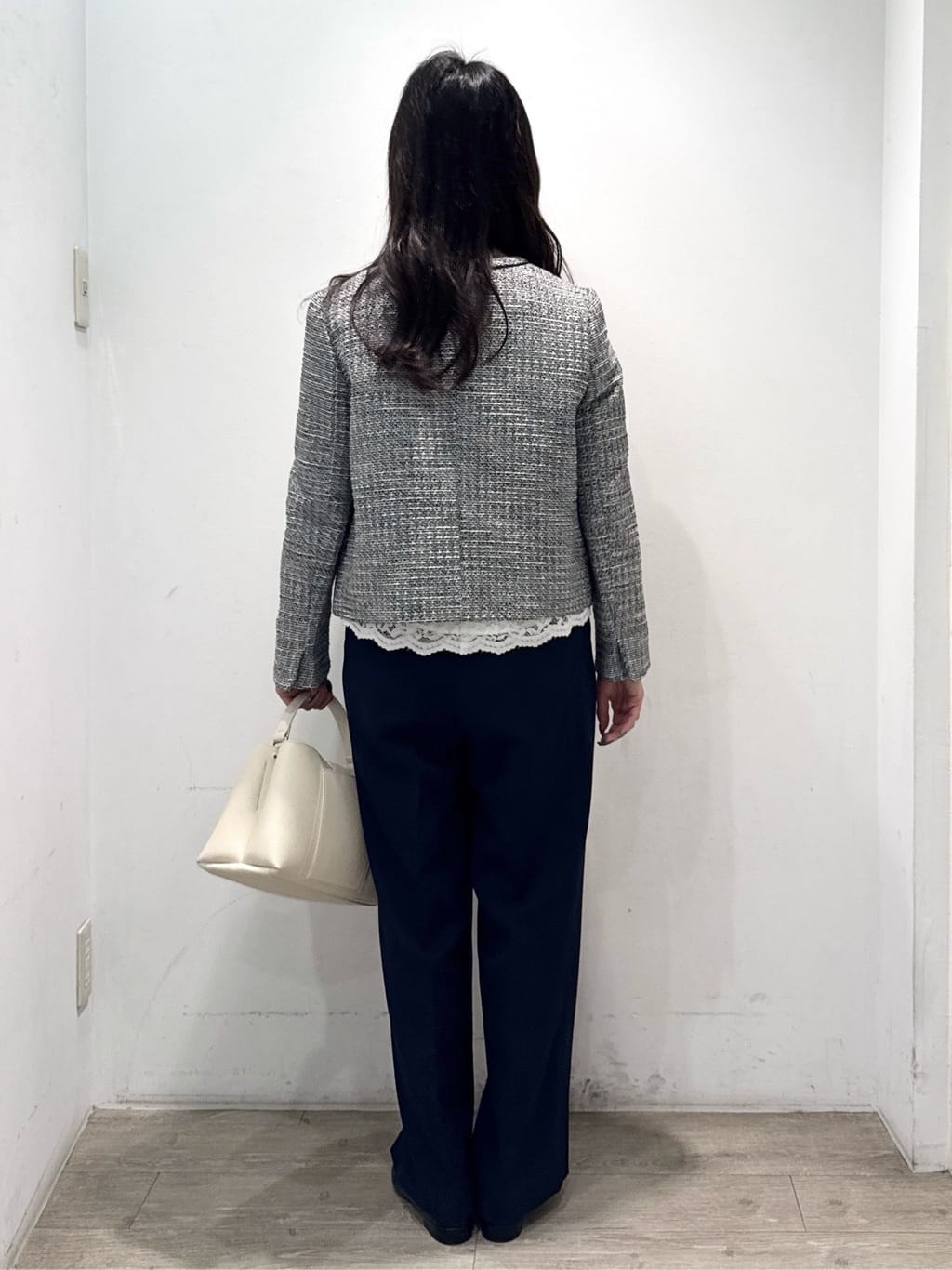 yuicciさんの「OPAQUE.CLIP｜《通勤対応》レースブラウス【洗濯機OK】」を使ったコーディネート