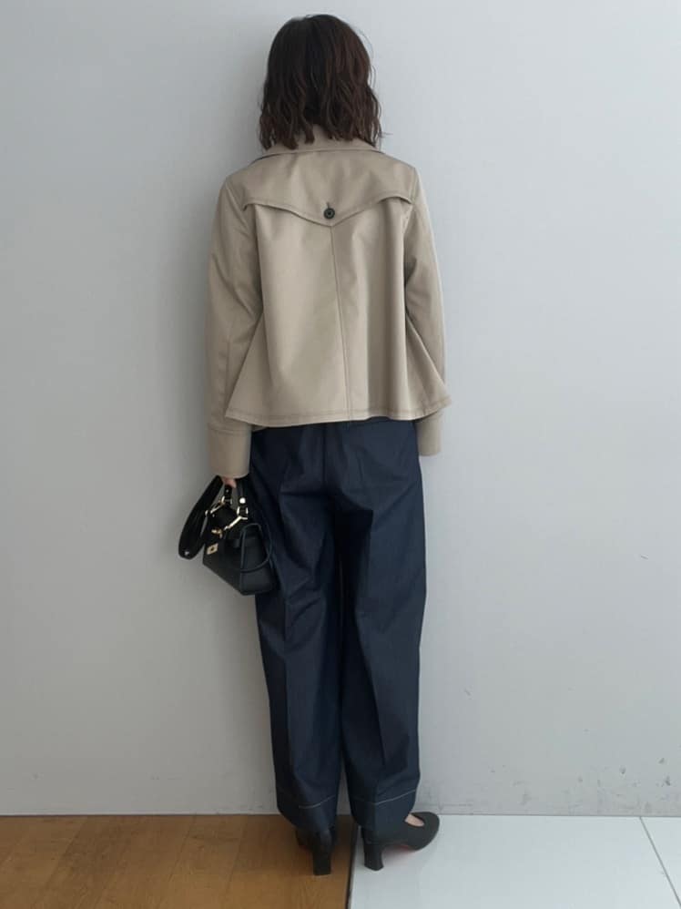 misaさんの「DRESSTERIOR｜【ウォッシャブル/撥水素材】Aラインショートトレンチジャケット」を使ったコーディネート