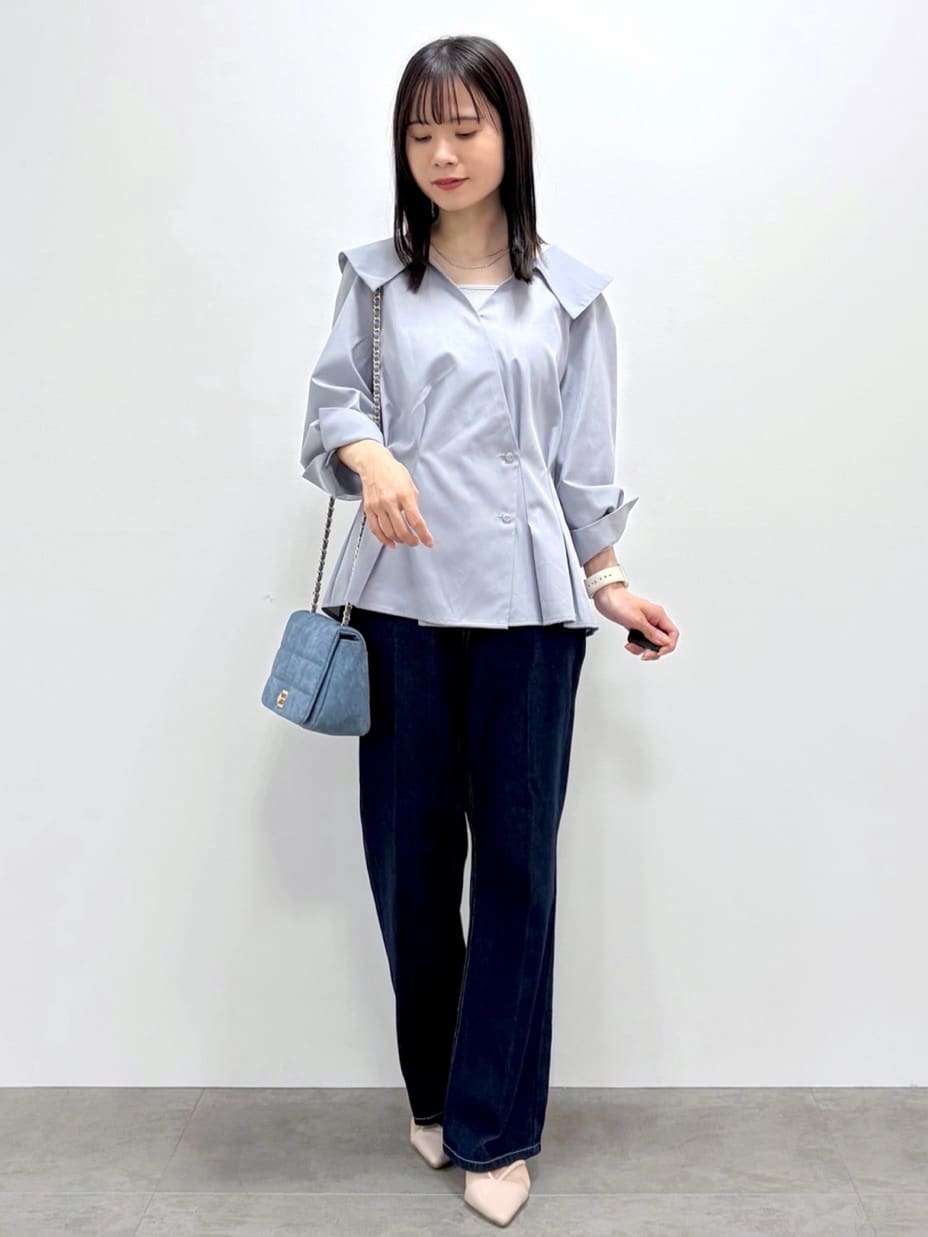 kozuさんの「index｜カシュクールタックシャツ【洗濯機OK／ストレッチ】」を使ったコーディネート