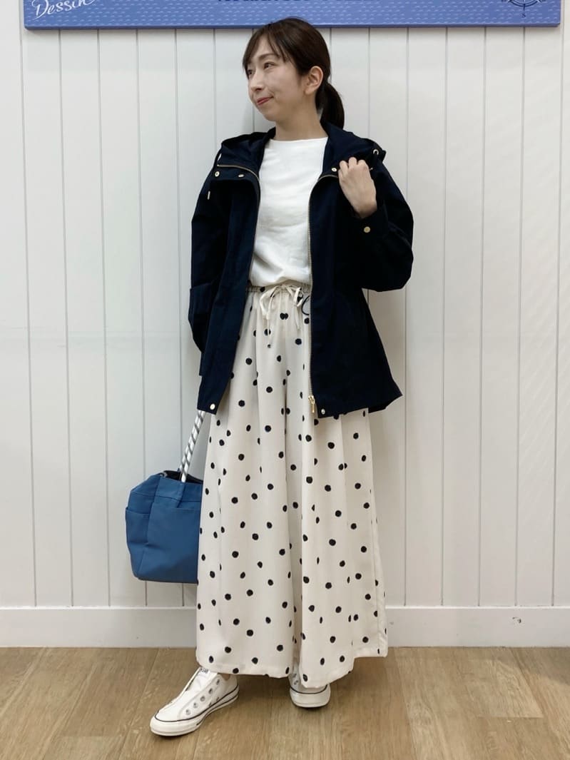 yoshiさんの「Dessin｜【360度可愛い・洗える】バックヘンリーカットソー」を使ったコーディネート