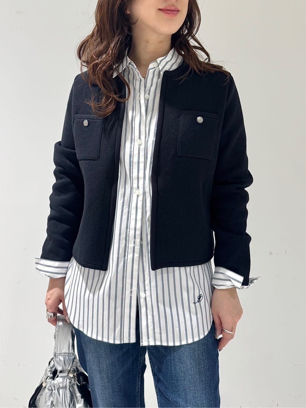 そんさんの「INDIVI｜【2WAY／洗える】ラメストライプ コットン混シャツ」を使ったコーディネート