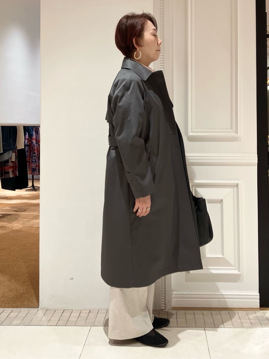 TAJIさんの「DRESSTERIOR｜【ウォッシャブル/美シルエット】ライト トレンチコート」を使ったコーディネート