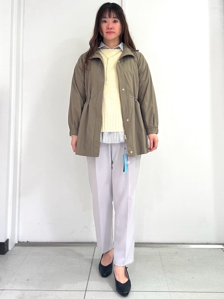 miさんの「Reflect｜【撥水】ストレッチタフタミドル丈スタンドカラーコート」を使ったコーディネート