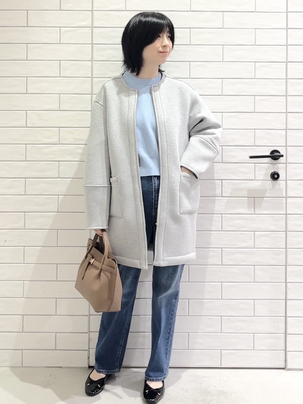 しおりさんの「OPAQUE.CLIP｜リバーシブル配色ノーカラーコート【洗濯機OK】」を使ったコーディネート
