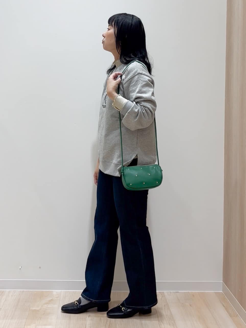 miraiさんの「grove｜刺繍ロゴ裏毛スウェットプルオーバー」を使ったコーディネート