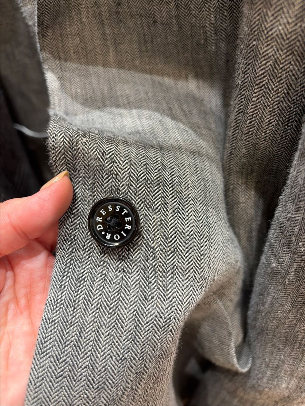 yoshikadoさんの「DRESSTERIOR｜【接触冷感/ウォッシャブル】センタープレスジョーゼットパンツ」を使ったコーディネート