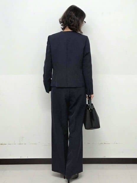 くまみさんの「OPAQUE.CLIP｜《通勤／セットアップ対応》 パイピングVネックジャケット【洗濯機OK】」を使ったコーディネート