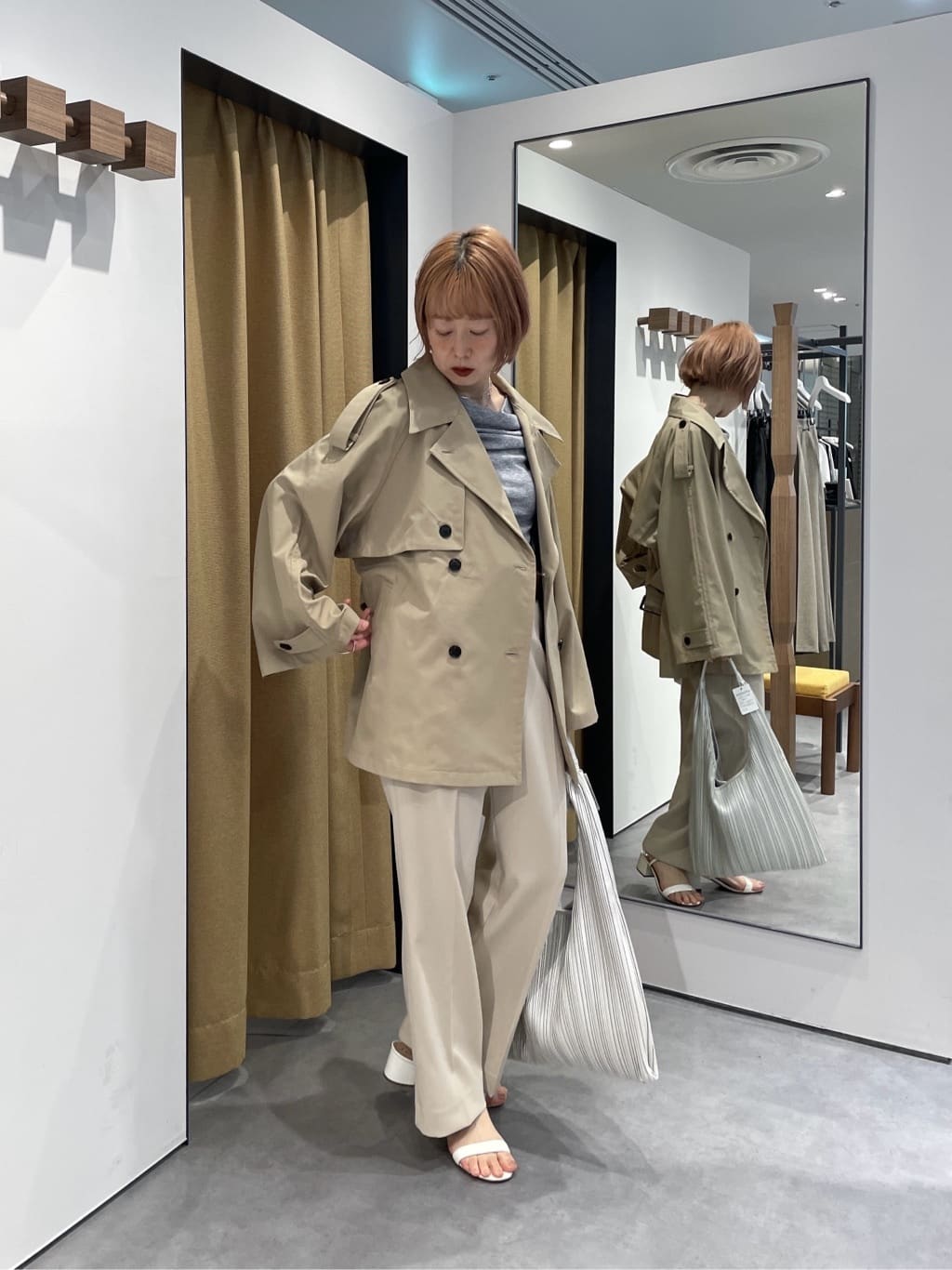 mikuさんの「INDIVI｜Timeless｜ストレートフレアパンツ」を使ったコーディネート