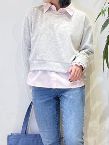 misakiさんの「SHOO･LA･RUE｜【洗濯機可】1枚でサマ見え シャツレイヤード風 スウェット」を使ったコーディネート