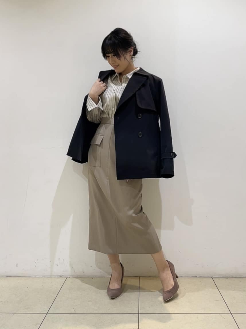 watanabeさんの「UNTITLED｜【定番人気/はっ水/洗える】タスランショートトレンチコート」を使ったコーディネート