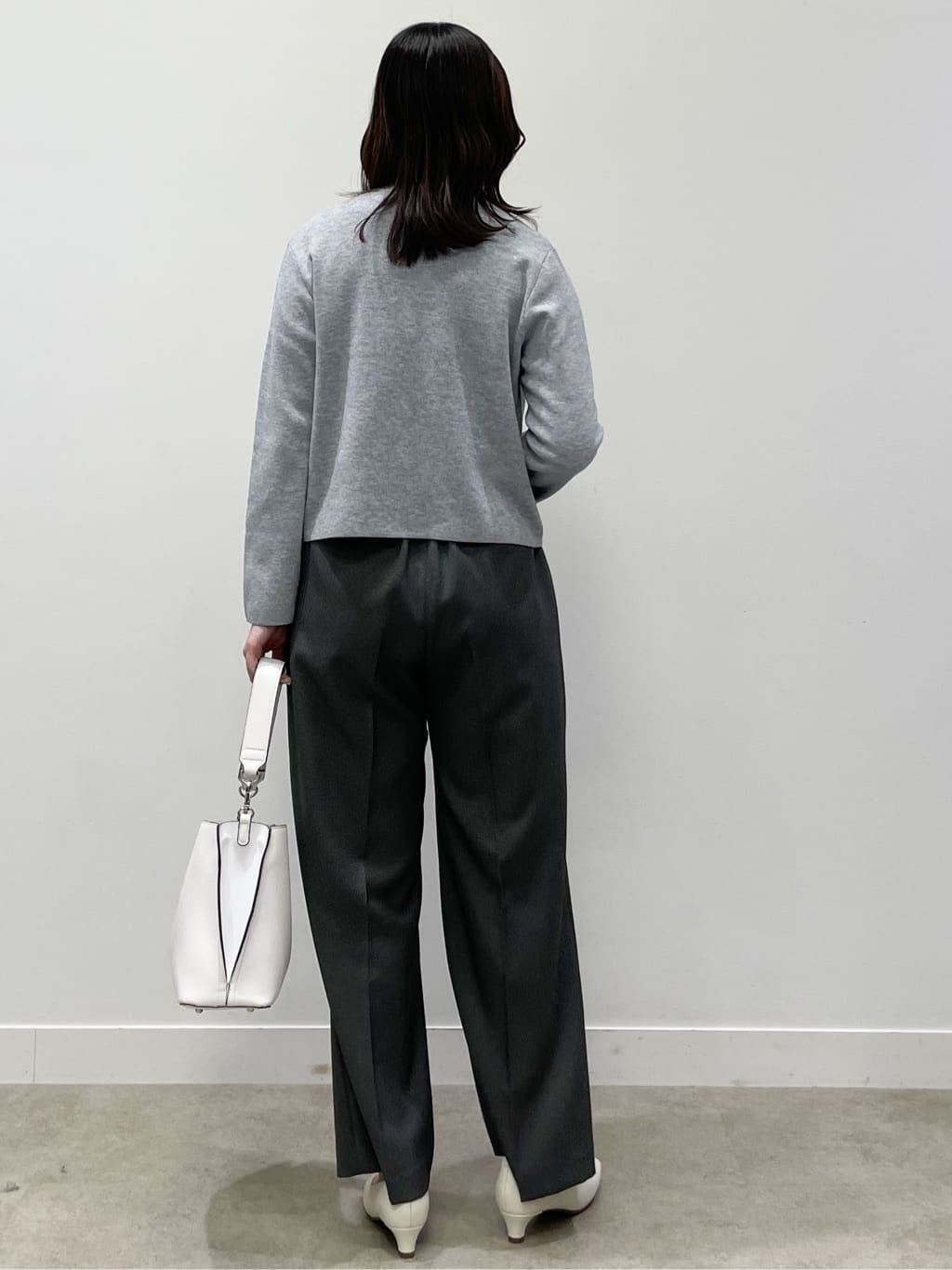 yukariさんの「Reflect｜【選べる5色／アンサンブル可】クルーネックカーディガン」を使ったコーディネート