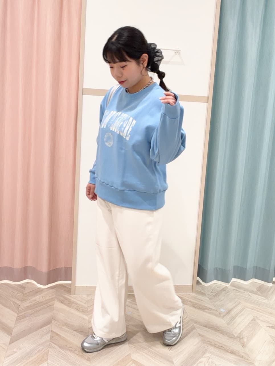 まちゃんなちゃんさんの「SHOO･LA･RUE｜【防花粉/高レビュー】きれいもかっこいいも叶える 欲張りマウンテンパーカ」を使ったコーディネート