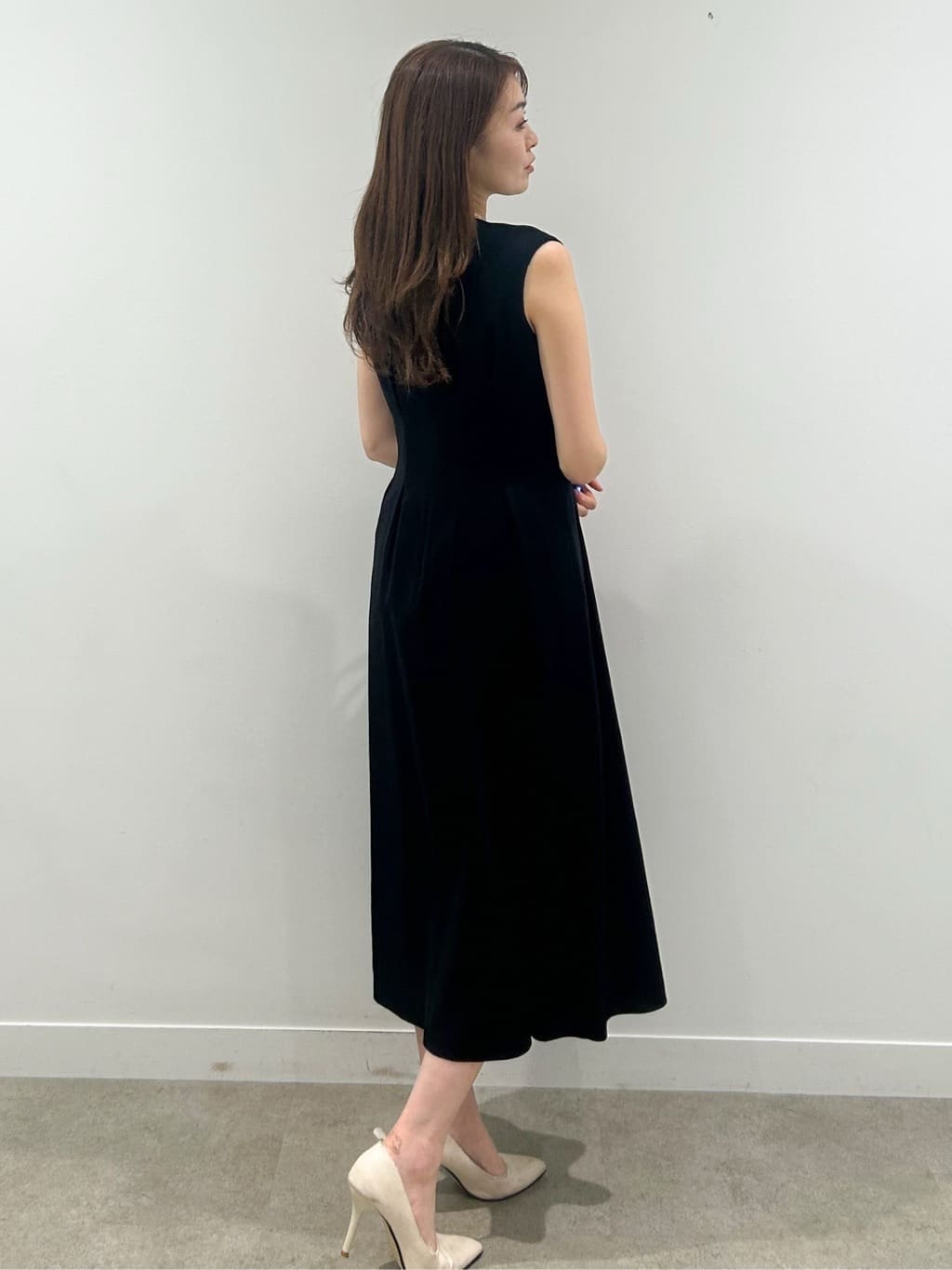 hayaseさんの「COUP DE CHANCE｜【手洗い可／日本製】ノースリーブフレアワンピース」を使ったコーディネート