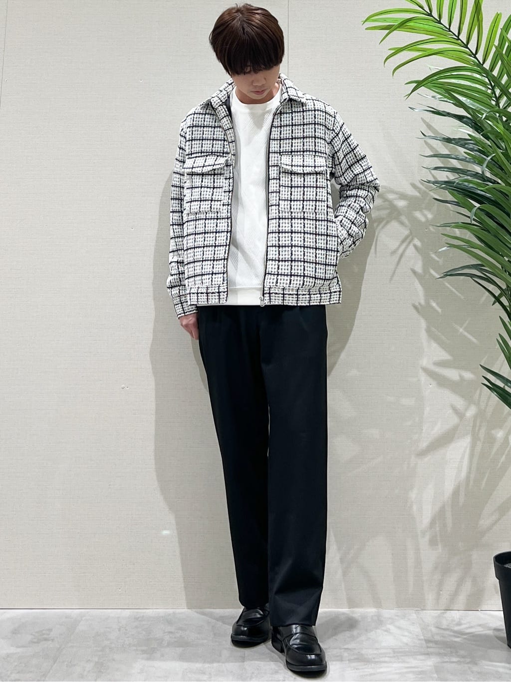 SHI-MAさんの「THE SHOP TK｜【カジュアルに上品さをプラス】変わり織ツイードブルゾン　洗濯機OK」を使ったコーディネート