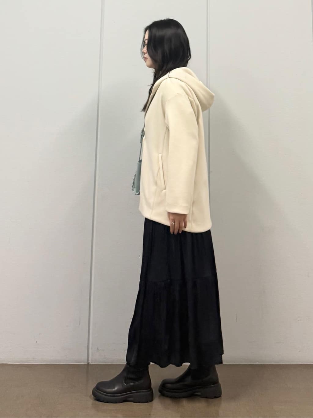 mizukiさんの「INDIVI｜【軽羽織り】フーディーライトコート」を使ったコーディネート