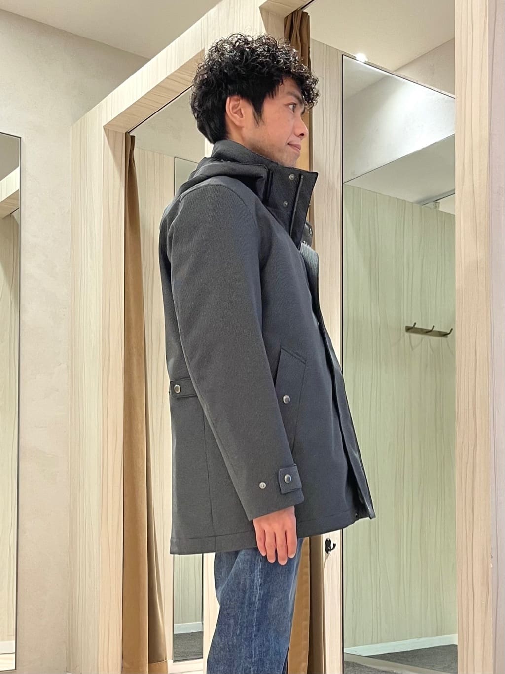 URAさんの「TAKEO KIKUCHI｜モールクオーターモックネック」を使ったコーディネート
