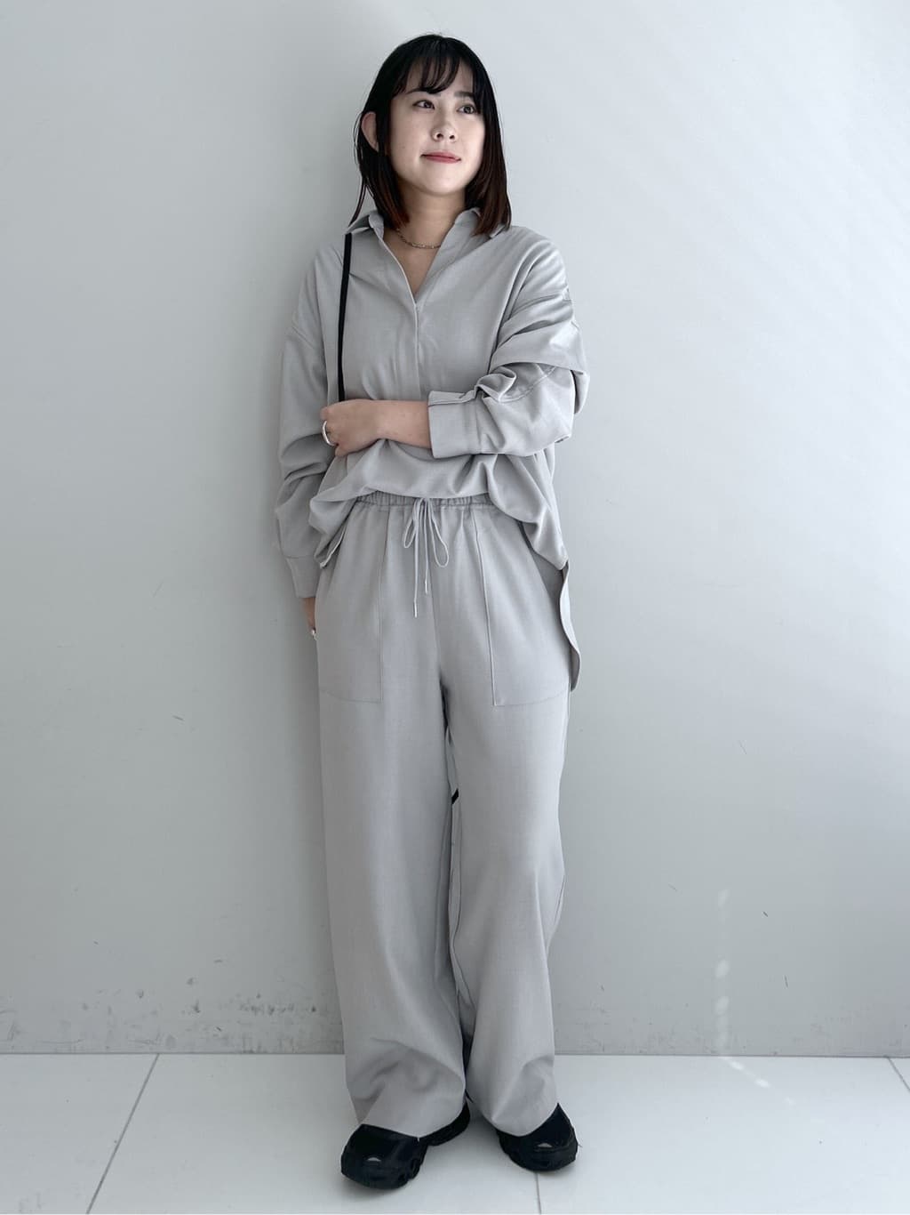 Hirokaさんの「Dessin｜【2点セット・洗える】メランジツイルセットアップ」を使ったコーディネート