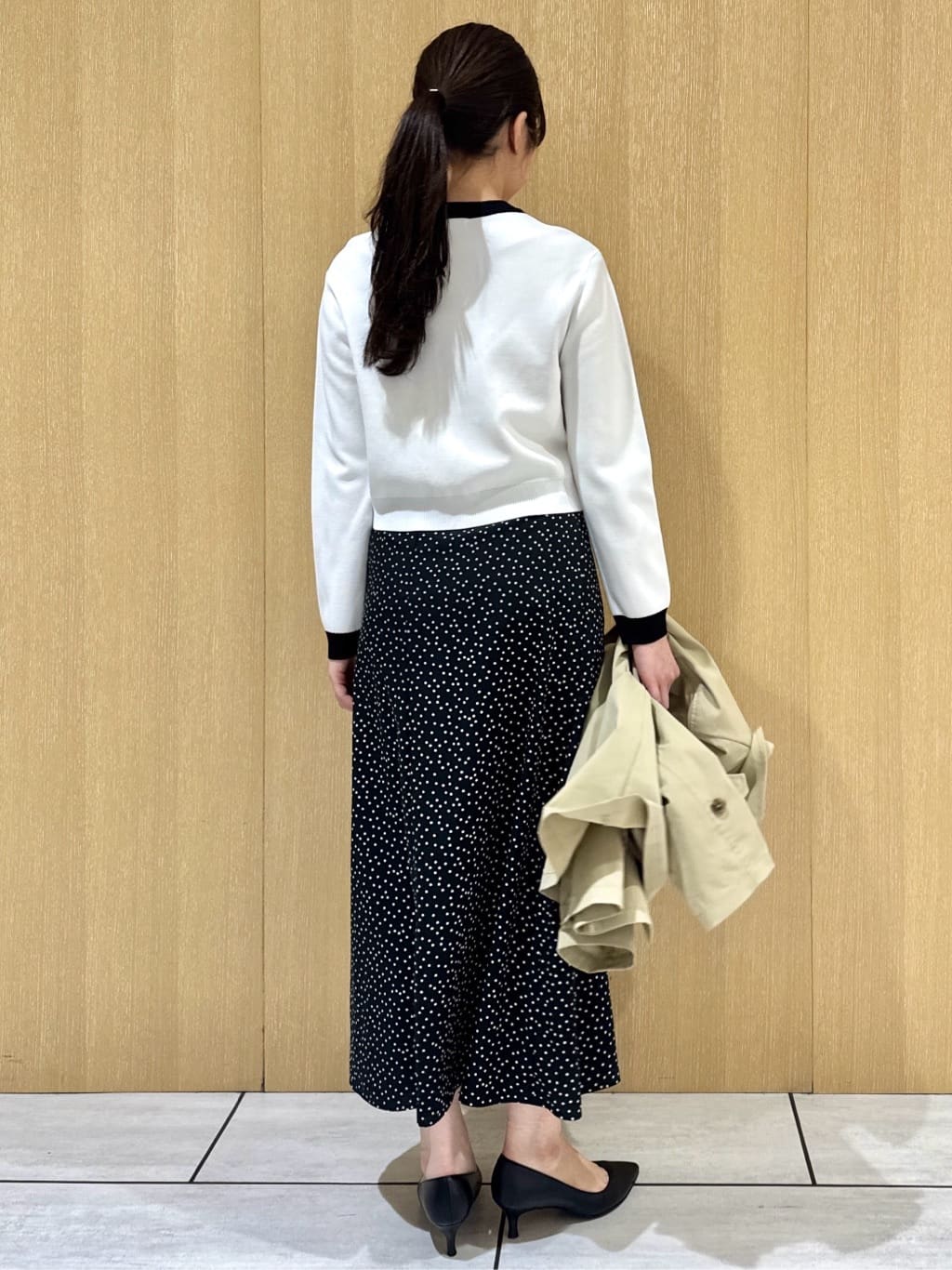 nanaさんの「UNTITLED｜【定番人気/はっ水/洗える】タスランショートトレンチコート」を使ったコーディネート