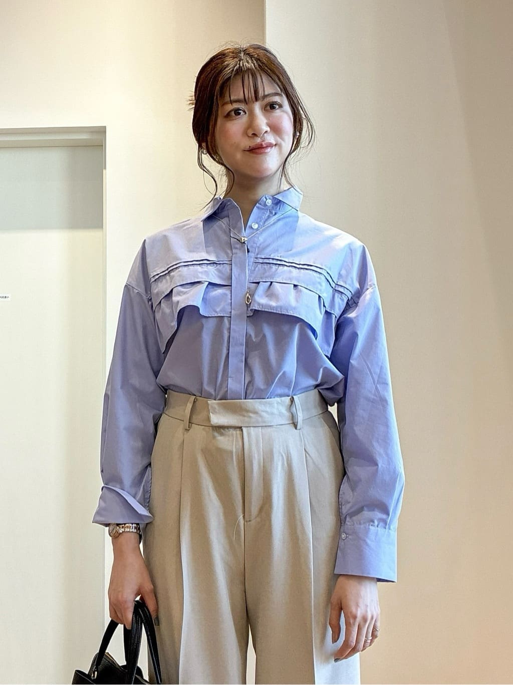 もんちゃんさんの「OPAQUE.CLIP｜美脚ストレッチストレートワイドパンツ【洗濯機OK】」を使ったコーディネート