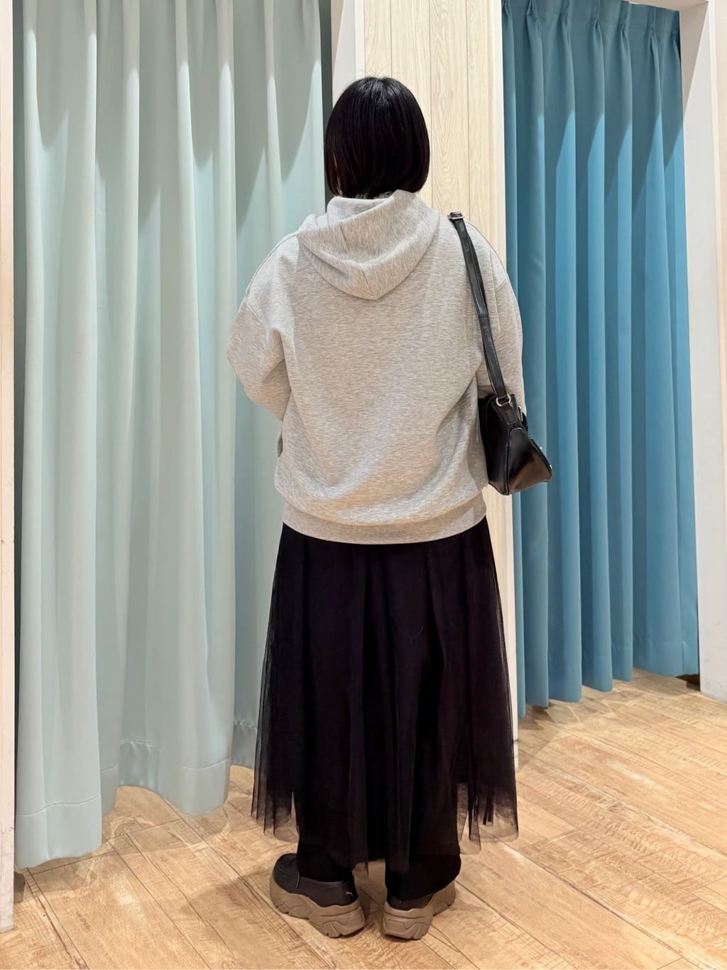 砂糖さんの「SHOO･LA･RUE｜【S-LL】上品なレースハイネックトップス」を使ったコーディネート