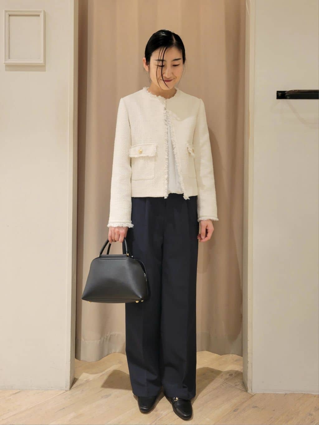 いそさんの「grove｜【マシンウォッシュ／防シワ/SS-3L】ストレッチワイドパンツ」を使ったコーディネート