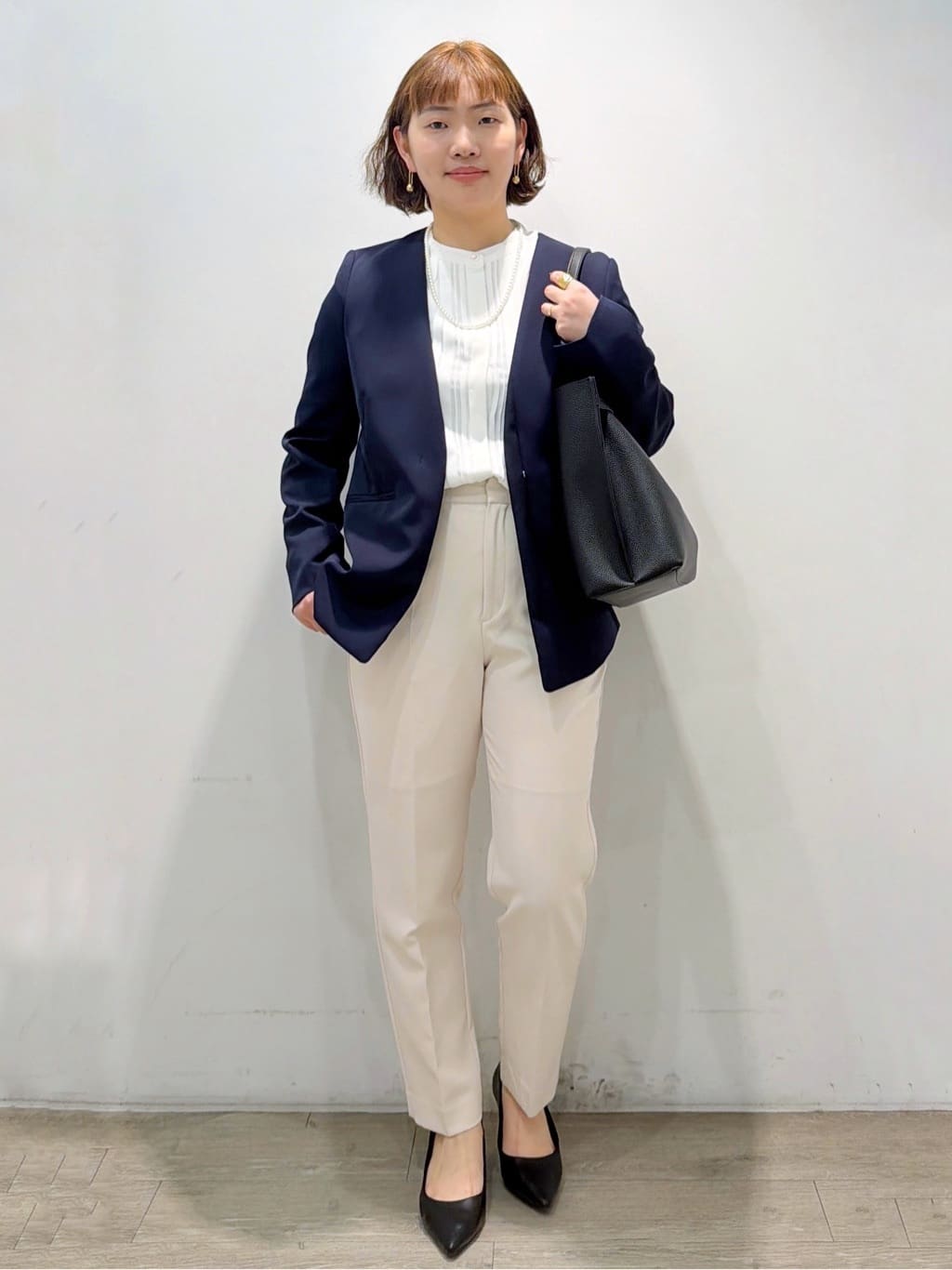 sumicaさんの「OPAQUE.CLIP｜《通勤／セットアップ対応》 Vネックジャケット／ダブルクロス【洗濯機OK】」を使ったコーディネート