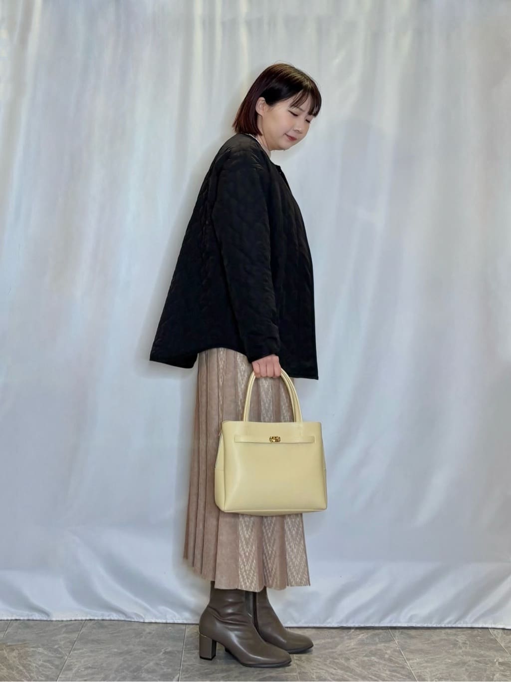ネリさんの「SHOO･LA･RUE｜【洗濯機可/セットアップ可／S-LL】新色追加 女性らしさ際立つ もちもちニットスカート」を使ったコーディネート