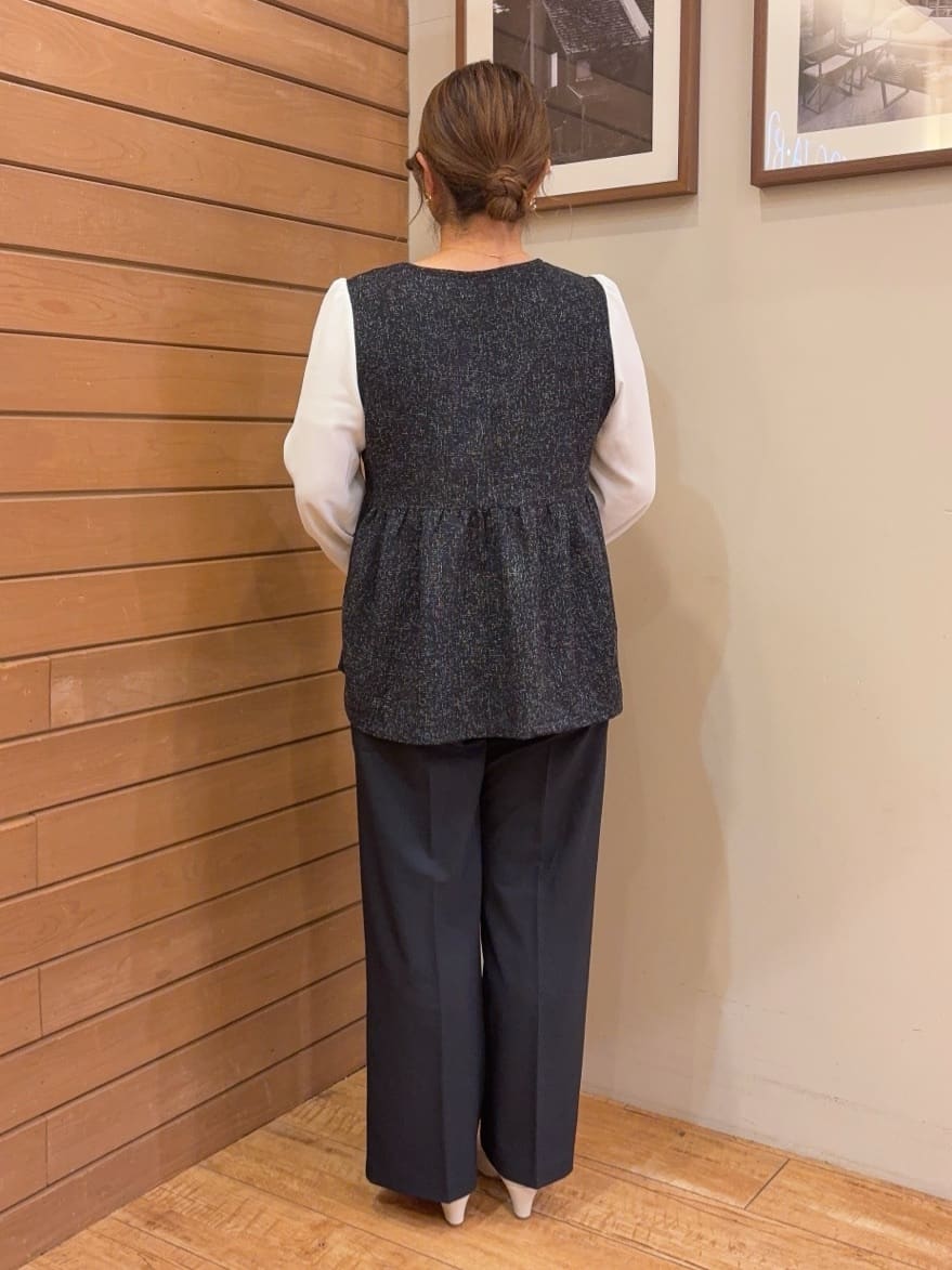 yooocoさんの「SHOO･LA･RUE｜【洗濯機可/セットアップ可】サラっと軽やか ワイドストレートパンツ」を使ったコーディネート