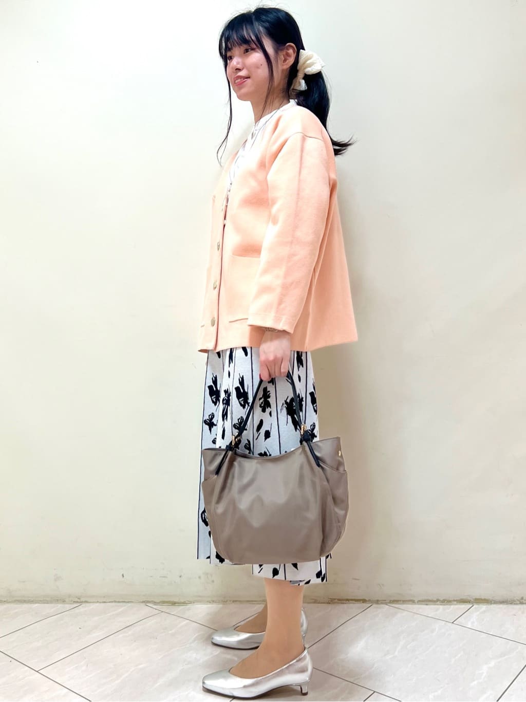 yanaさんの「Reflect｜【着回し力◎】ジャケット風ニットカーディガン」を使ったコーディネート