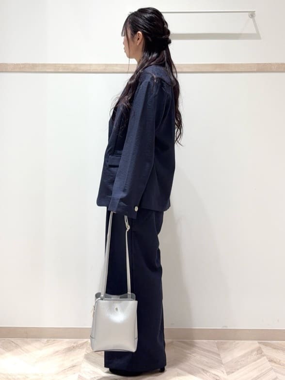nanaさんの「SHOO･LA･RUE｜【S-LL】レイヤードスタイルに チュール切替ロンT」を使ったコーディネート
